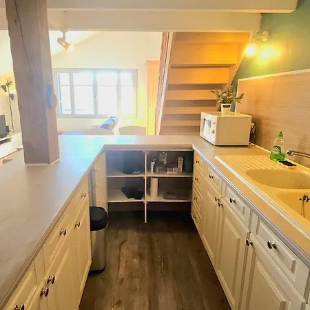 F2 Vue Incroyable Sur Avec Jardin Avec Balneo Et 400m Centre