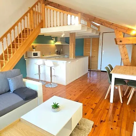 F2 Vue Incroyable Sur Avec Jardin Avec Balneo Et 400m Centre شقة *