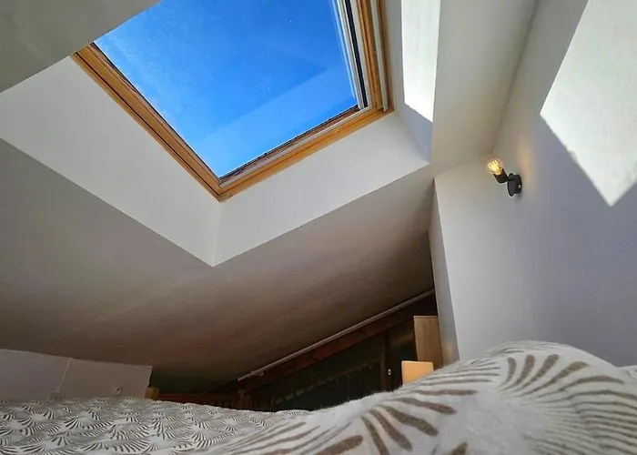 F2 Vue Incroyable Sur Avec Jardin Avec Balneo Et 400m Centre Apartmán *