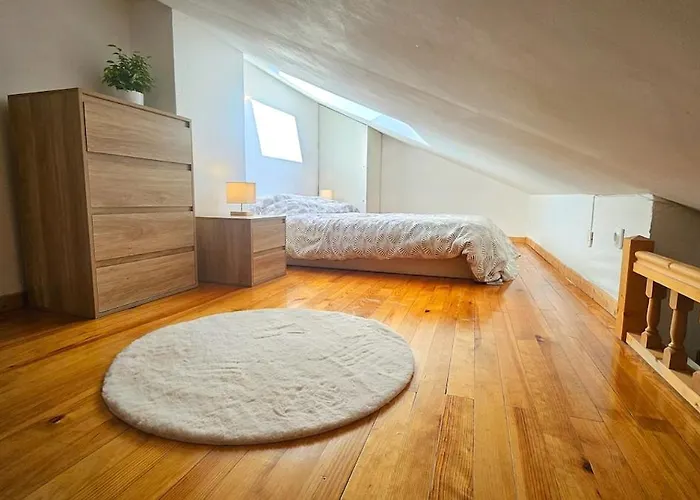 F2 Vue Incroyable Sur Avec Jardin Avec Balneo Et 400m Centre